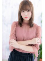 フェザーバングが大人かわいい…ミディアムウルフレイヤーb