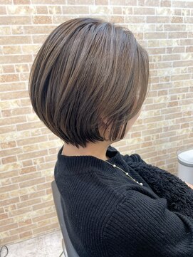 ペアル(PEAAL) 丸みボブ　ショートボブ　くびれボブ　べるボブ　ショート上手い