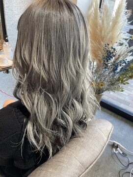 ナブラ(NABLA) シルバーカラー