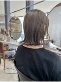 外ハネ 切りっぱなしボブ グレージュカラー【川野 光】