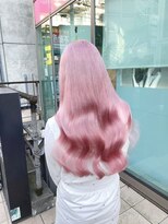 ワンズクロエ 原宿店(ONE's Chloe)&nbsp;ホワイトピンク/アースカラー/くびれヘア/ツートーンカラー