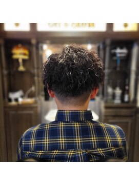 バレス 田町(BALES) <理容室>[メンズ/床屋/シェービング/ヘッドスパ/田町/芝浦]