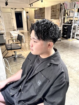 ザ オーダー(THE ORDER) スパイキーショートメンズカット短髪ヘアスキンフェード