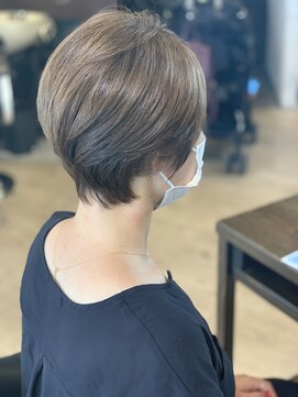 ニコット(Nicotto) 似合わせハンサムショート