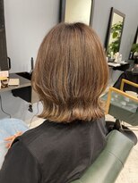 レナータ ヘア(Renata hair)&nbsp;大人可愛い40代50代60代外ハネくびれスタイル/ベージュカラー