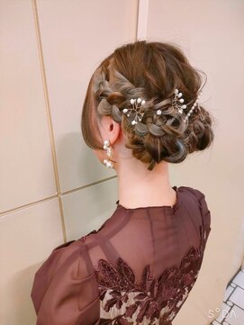 ヘアメイク ジェイエム ツインおだんご