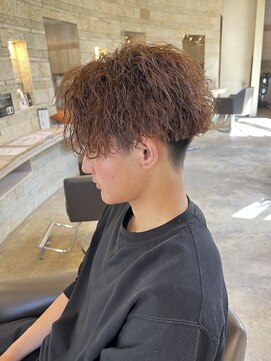 ヴォアソルヂェ オリエンタル(Voasorte ORIENTAL) 【VoasorteORIENTAL】前下がりマッシュ×ツイスパ