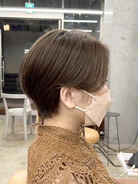 ガーデンヨコハマ(GARDEN YOKOHAMA) ショート マッシュショート センターパート 小顔カット