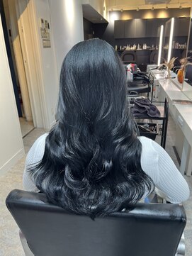 ブレンド 渋谷(BLend) 縮毛矯正.レイヤーカット.ブルーブラック.髪質改善. 黒髪