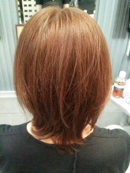 自然由来の低刺激なカラーでどこから見てもキレイな色味に♪艶のある指通りの良い仕上がりにうっとり…＊