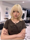 ハイライトカラーミルクティーベージュレイヤーカット