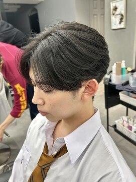 オーバル バイ アピッシュ(OVARL by apish) 曲がる縮毛矯正/パーマ落とし/メンズカット/メンズパーマ/原宿