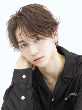 ニュアンスアップバングショート毛流れセンターパート