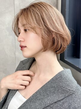 トルネード(TORNADO) 前上がりボブ ベージュ カーテンバングレイヤーボブ A0305