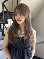 スイ(suii.) ブリーチなしのミルクティーベージュ×結べるレイヤー/望月指名