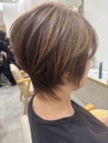 テラス アヴェダ 大丸心斎橋店(Terrace AVEDA) 首元で差がつくショートヘア