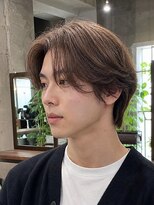 ローム(Rome)&nbsp;センターパートコンマヘア毛流れセンターパート束感ショート