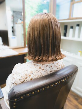 ヘアデザイン ステラ(hair design sTella) ★外はねボブにシアーベージュカラー★