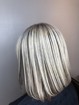 リベル(rebelle) ホワイトアンブレラカラー