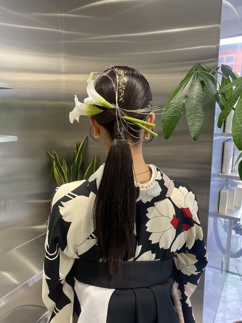 タイトローポニーヘアセット