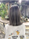 コントラストハイライトカラー