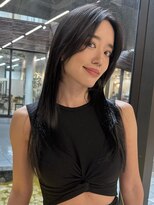 シティ(CITY)&nbsp;ブルーブラックカラー×ロングレイヤーカット【CHICA】