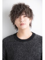 ユーフォリア 渋谷グランデ(Euphoria SHIBUYA GRANDE)&nbsp;ツイストパーマ波巻きスパイラルパーマツーブロックパーマウルフ