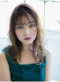 顔周りレイヤーセミロング×ナチュラルグラデーション