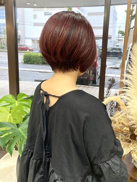 ラフ(laugh) ショートヘア×バーガンディ