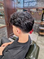 フォーコーナーズカットショップスリーセント 栄(FourCornersCutShop 3/cent)&nbsp;【テーパーフェード×ラフカール】