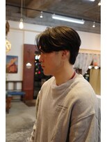 エディ(Edy) メンズセンターパートニュアンスパーマカルマヘア刈り上げ岡山
