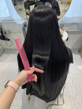 ローウェ 渋谷(Louwe) 艶々システムトリートメント