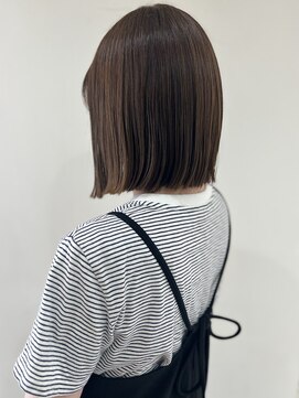 ヒビカ(HIBIKA) ぷっつんボブ