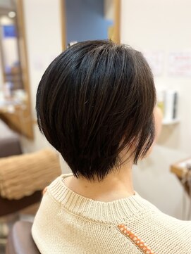 フリージア(freesia) 30代40代50代/大人ショート/ツヤ髪スタイル