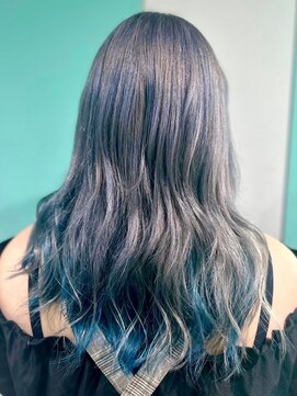 マティーナ ヘアー 池袋(Matina hair) 【シルバーグレー×インナー水色】20代30代40代50代