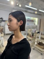 リリ(LILI)&nbsp;切りっぱなしボブ