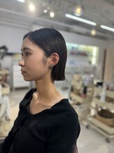 リリ(LILI) 切りっぱなしボブ