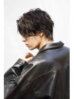 センターパートウルフカットツイストスパイラルパーマゆるめ黒髪