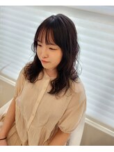 マカナワークス(makana works) ミディアム　ニュアンスパーマ　　ウルフパーマ　ナチュラル
