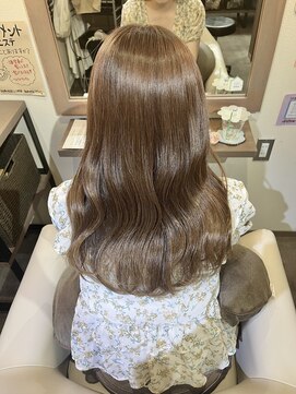 ジュエルキーナ(JEWELucina) ミルクティーベージュ