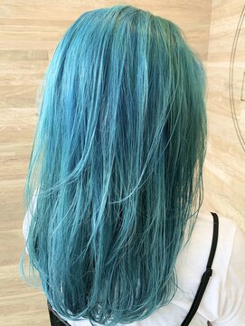 ヴィー ヘアー ファッション バー(VII hair.fashion.bar) ターコイズ