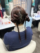 リエラ 新宿(RIERA)&nbsp;立体リボンツインアレンジ