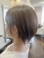 サロウィン 名古屋本山店(SALOWIN)&nbsp;丸みが可愛いくびれショートボブ/HIDE