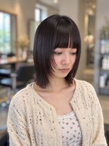 コタ 水戸(COHTA)&nbsp;暗髪×ぱつっと前髪のレイヤーボブ