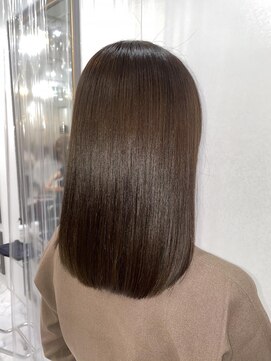 エスカーラ 表参道(THE ESCALA) ツヤが出過ぎて困っちゃうヘアケア。