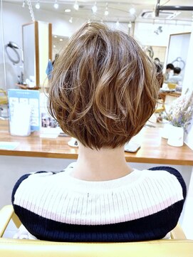 モリオ フロム ロンドン 成増店 【morio成増】かわいいショートボブ 20代30代  ブリーチなし