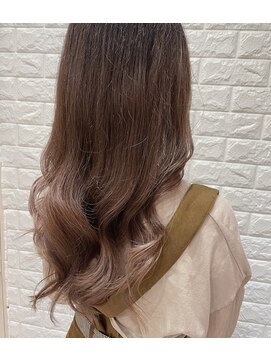 ヒップスデコ(Hip's deco) ピンクベージュ×ブリーチグラデーション「大宮ヒップスデコ」