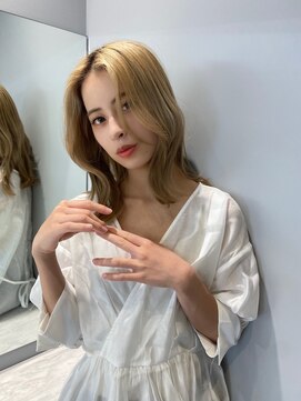 ノク 渋谷(nok) ミディアムくびれヘア