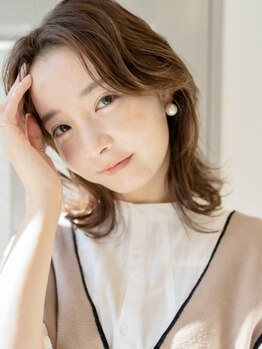 フリッカ(FLICKA)の写真/大人女性の為のカラーで、白髪をカバーしながら髪色を楽しめる♪ダメージレスで艶のある仕上がりに◎