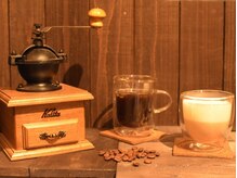 ハコミフ(HACOMIFU)の雰囲気（挽きたて珈琲でカラー,パーマの放置時間もリラックスタイムに♪）